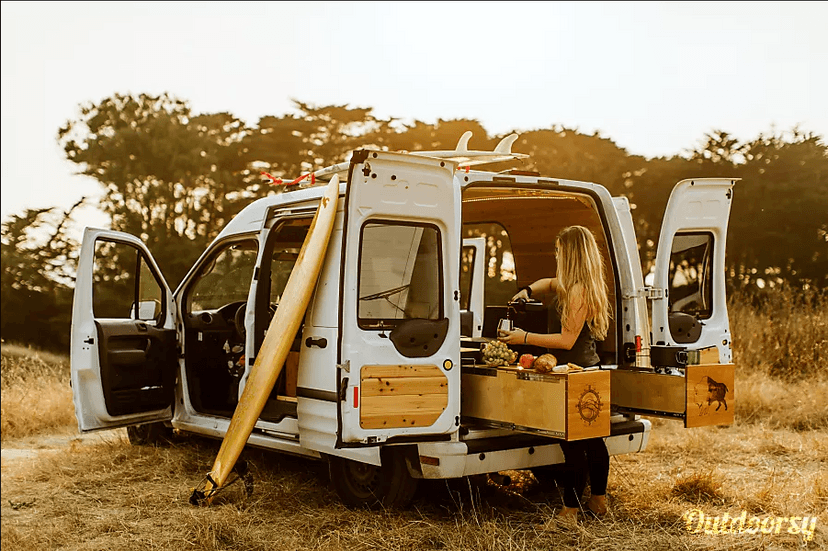Under $150: 10 Cute Campervans Ready To Take You Away This Weekend ...