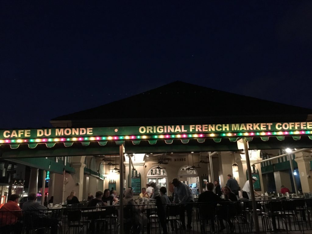 Cafe du Monde at night