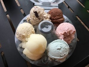 Ice cream sampler with six flavors